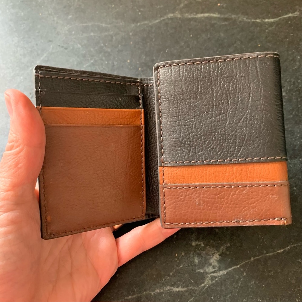 FOSSIL | Tri Fold Leather Wallet | - Picture 3 of 9